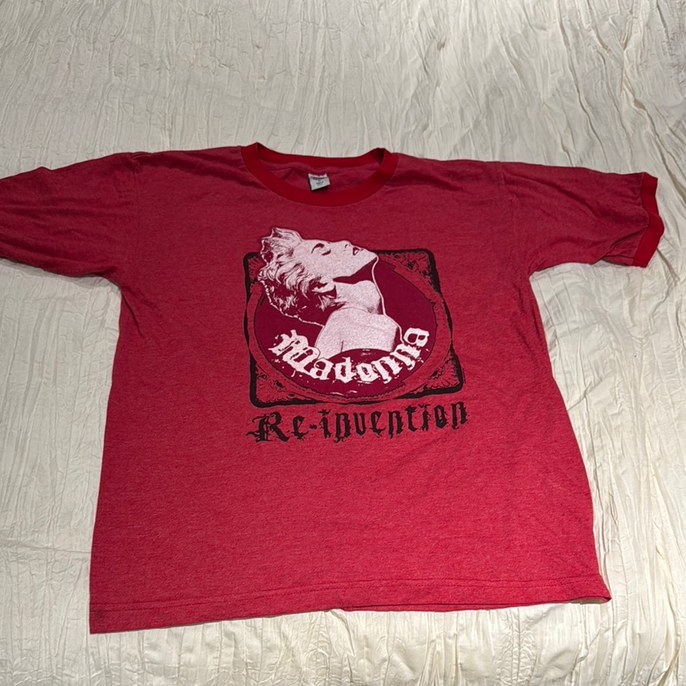 Madonna's Reinvention Tour. T Shirt sz M concert T shirt